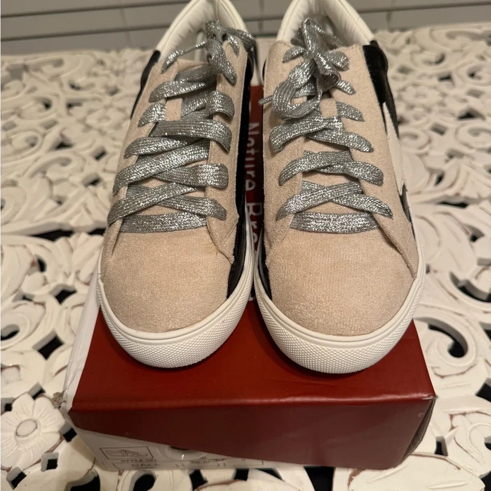 Nature Breeze Black and White Retro Star Sneakers size 9 NWB - Picture 8 of 9